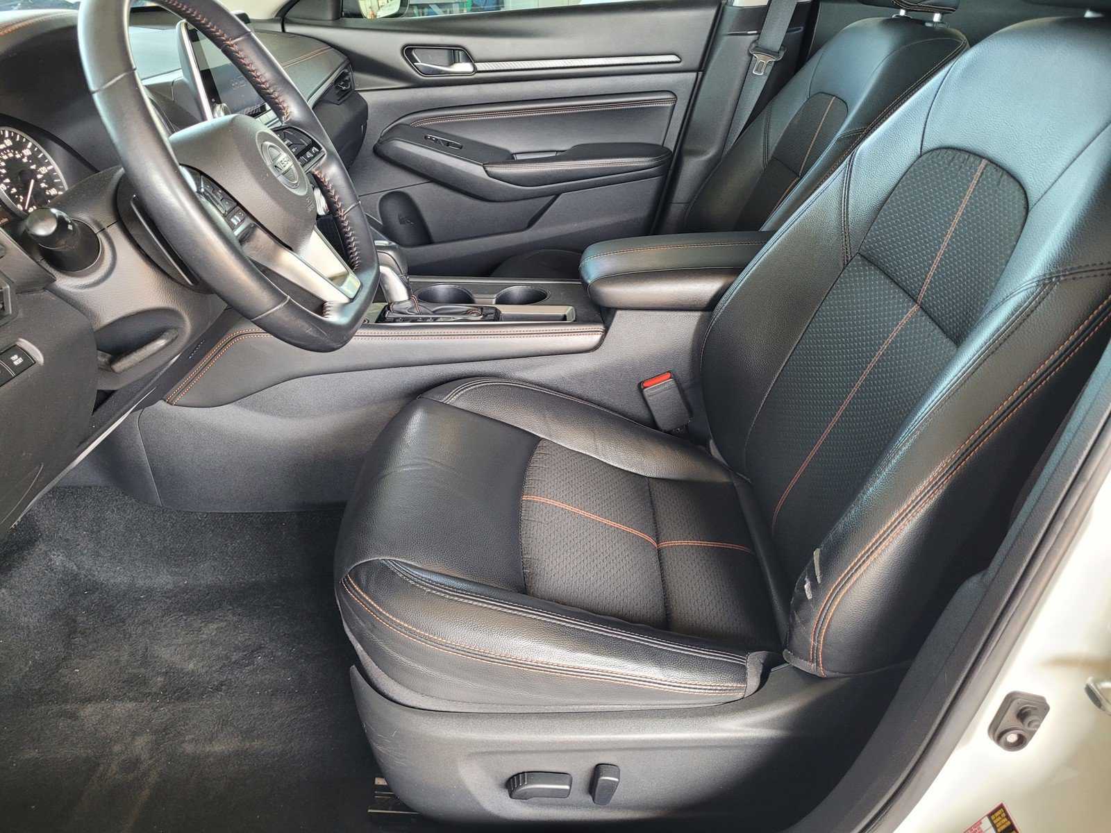 Used 2020 Nissan Altima 2.5 SR FWD image 18