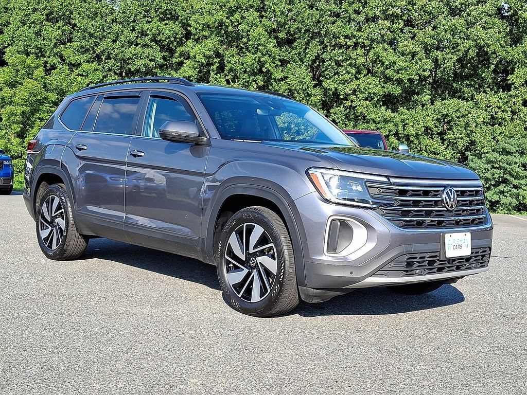 Used 2025 Volkswagen Atlas SE AWD/4WD image 1