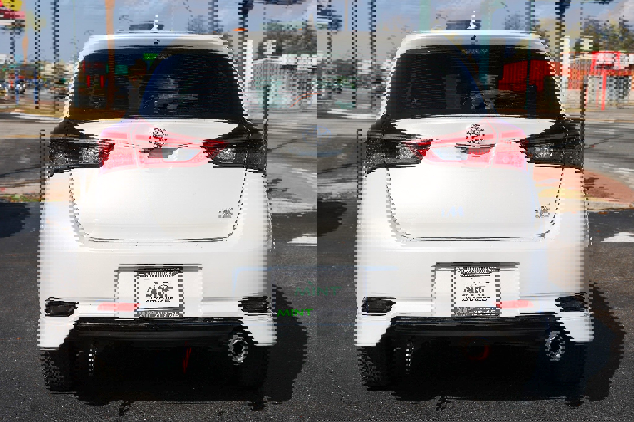 Used 2017 Toyota Corolla iM image 12