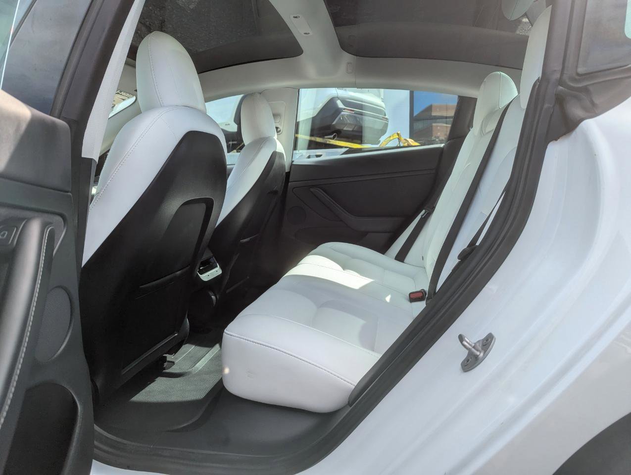 Used 2021 Tesla Model 3 Standard Range Plus image 36