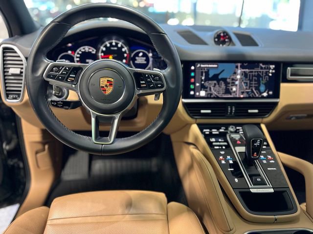 Used 2023 Porsche Cayenne Platinum Edition image 23
