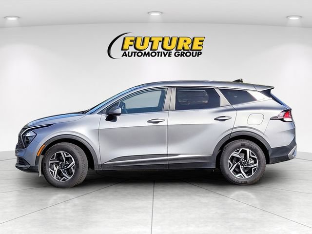 Used 2023 Kia Sportage LX AWD/4WD image 8