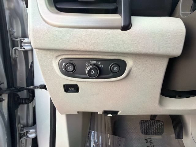 Used 2018 GMC Terrain Denali w/ Advanced Safety Package FWD image 30