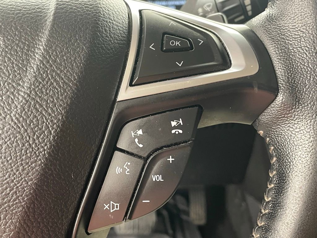 Used 2019 Ford Fusion SE w/ Equipment Group 151A FWD image 17