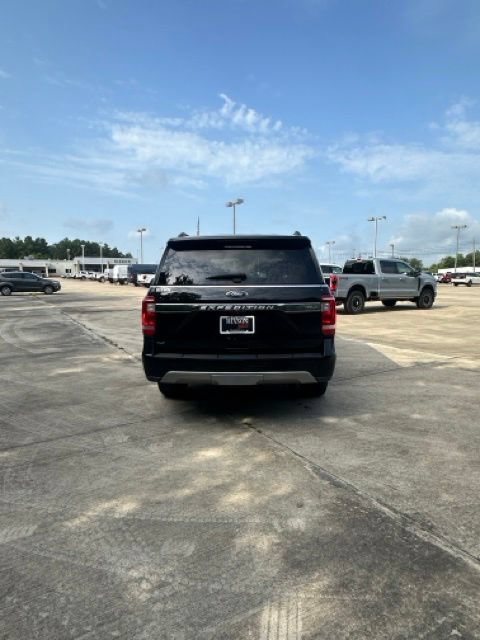 Used 2019 Ford Expedition Max XLT w/ Equipment Group 202A AWD/4WD image 6