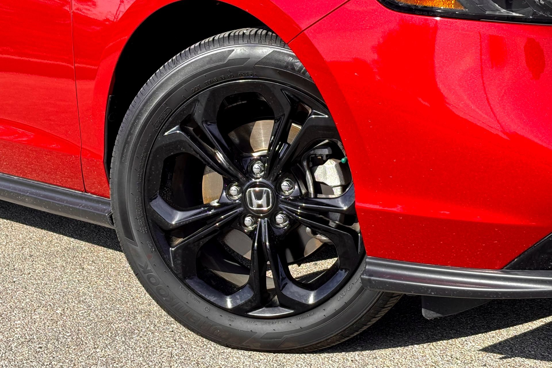 Used 2025 Honda Accord SE image 2