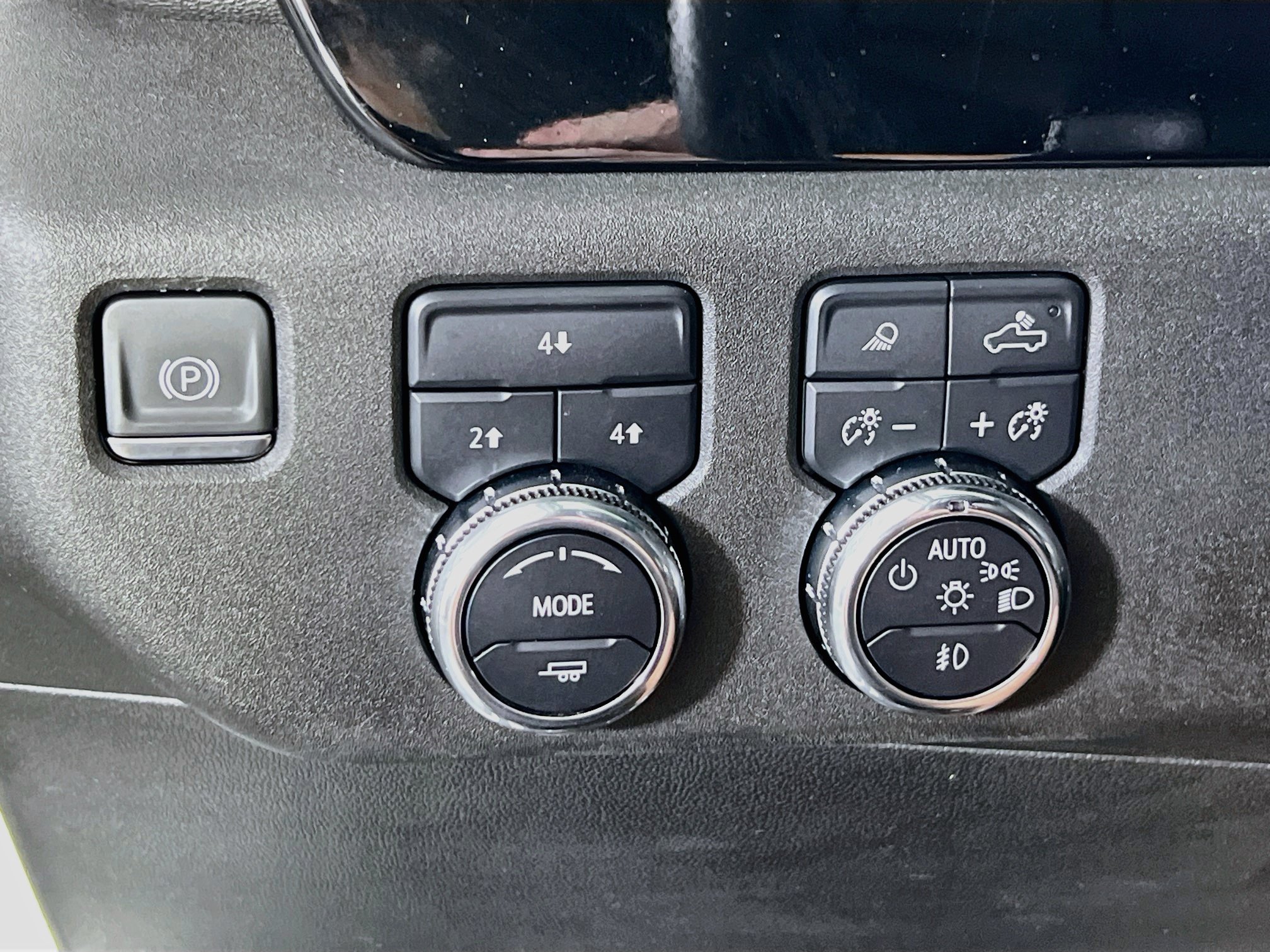 Used 2024 GMC Sierra 2500 SLE w/ SLE Convenience Package AWD/4WD image 10