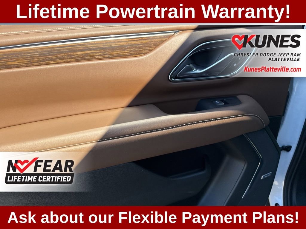 Used 2024 Chevrolet Suburban High Country w/ Max Trailering Package image 38