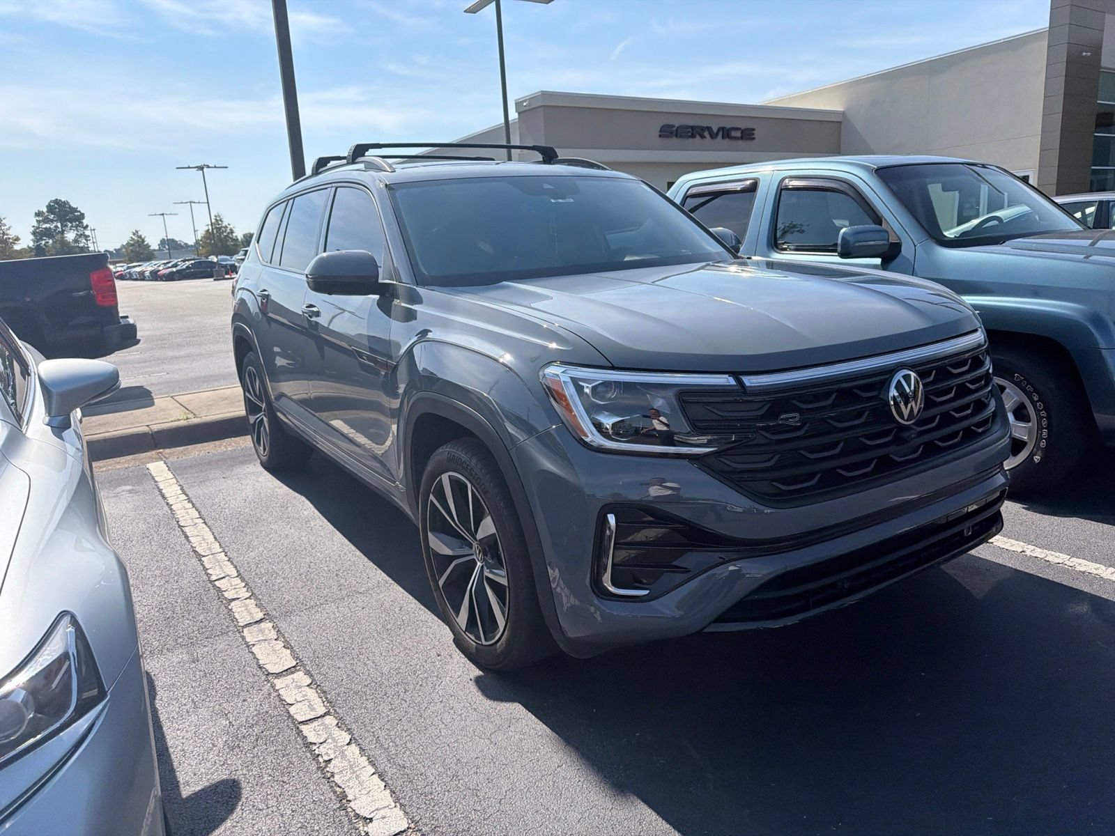 Used 2025 Volkswagen Atlas SEL Premium R-Line