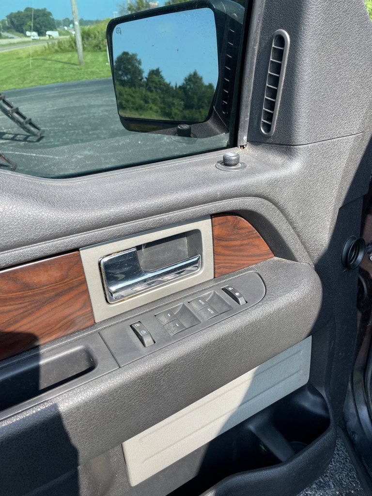 Used 2012 Ford F150 Lariat AWD/4WD image 11