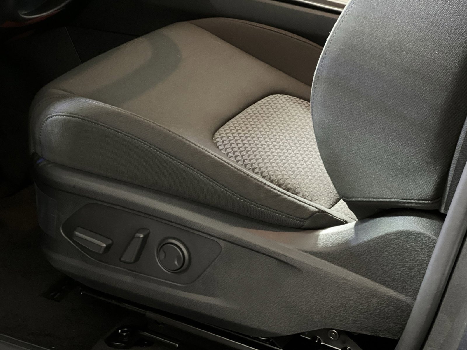 New 2026 Kia Sportage S image 12