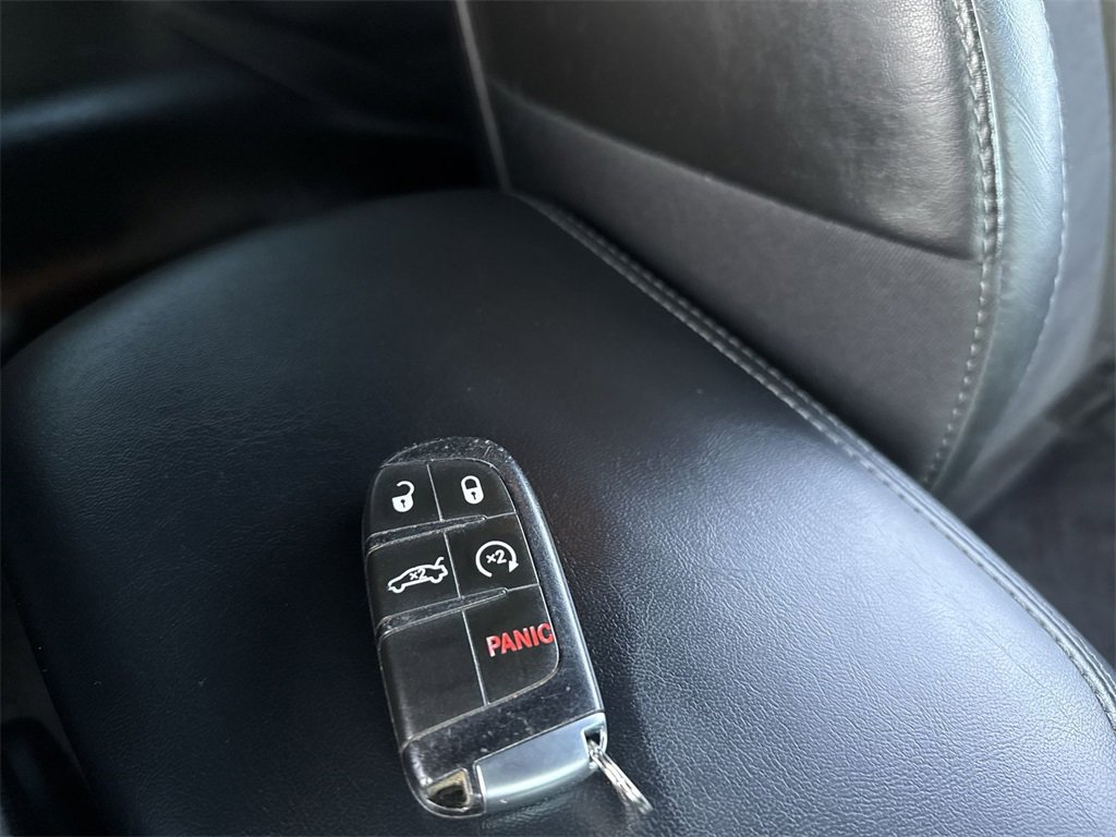 Used 2021 Dodge Challenger R/T w/ Plus Package image 25