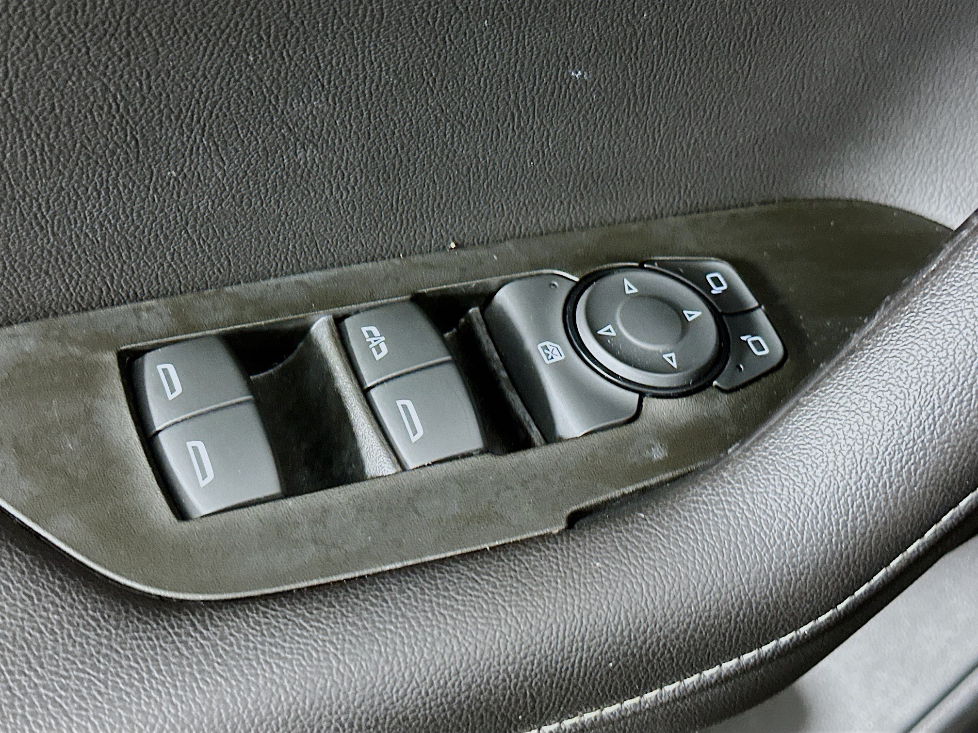 Used 2023 Chevrolet Blazer LT AWD/4WD image 15