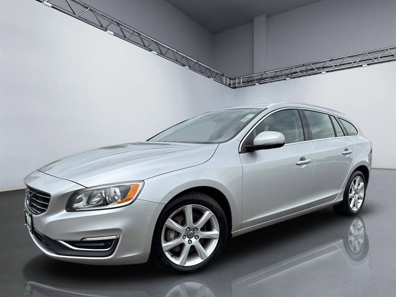 Used 2016 Volvo V60 T5 Premier AWD/4WD image 29
