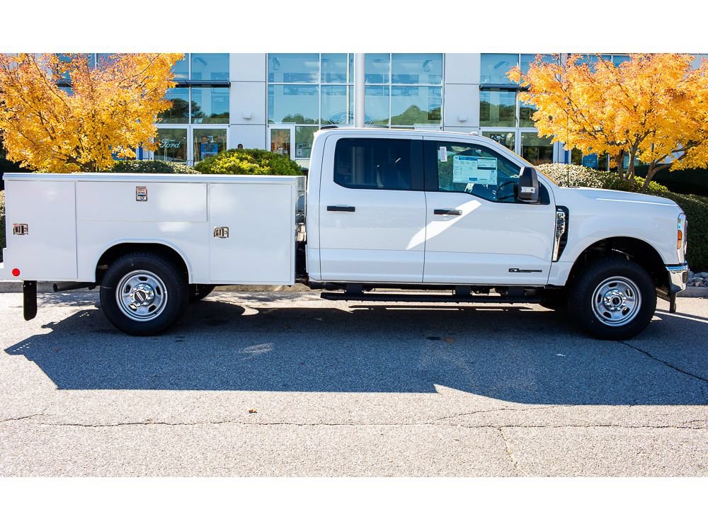 New 2026 Ford F350 XL w/ XL Chrome Package AWD/4WD image 1