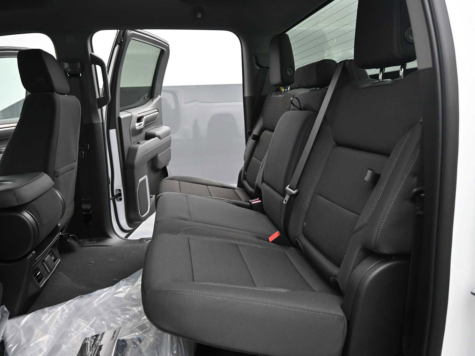 New 2026 GMC Sierra 1500 Elevation image 14