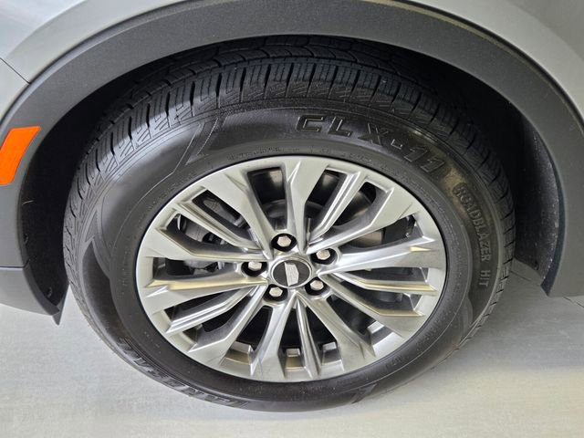 Used 2024 Cadillac XT4 Premium Luxury image 23