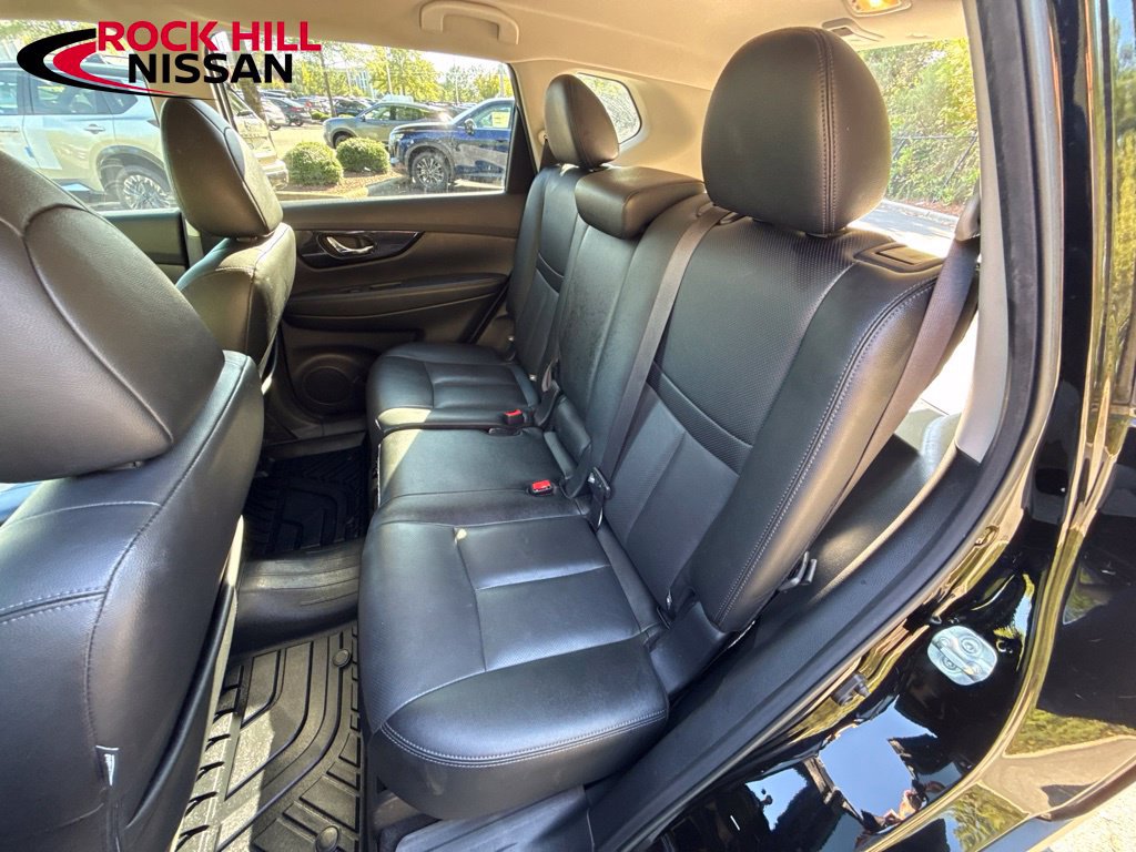 Used 2020 Nissan Rogue SL FWD image 26