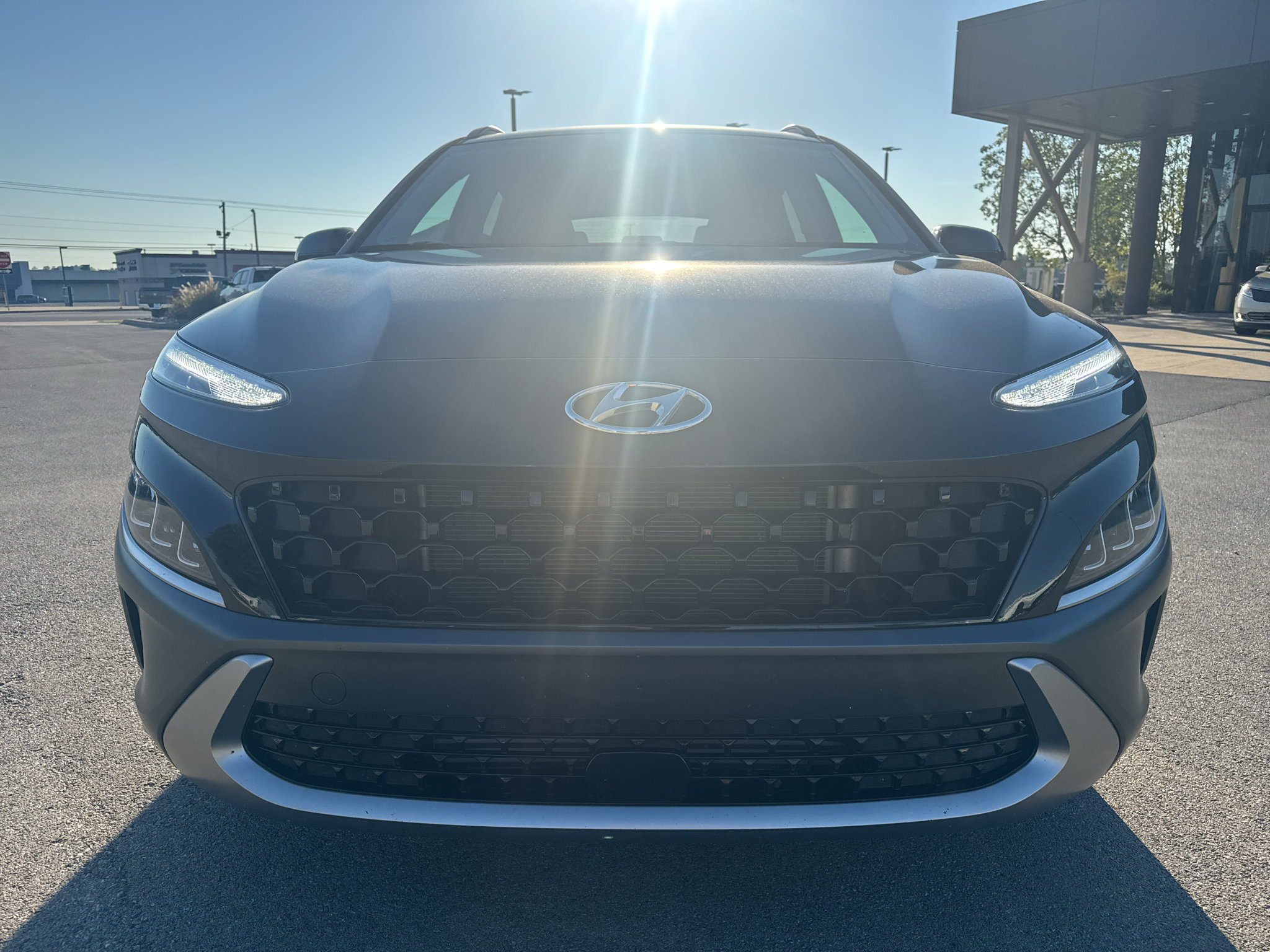 Certified 2022 Hyundai Kona Limited AWD/4WD image 8