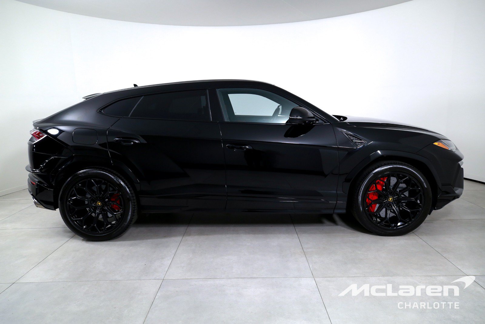 Used 2023 Lamborghini Urus S AWD/4WD image 9