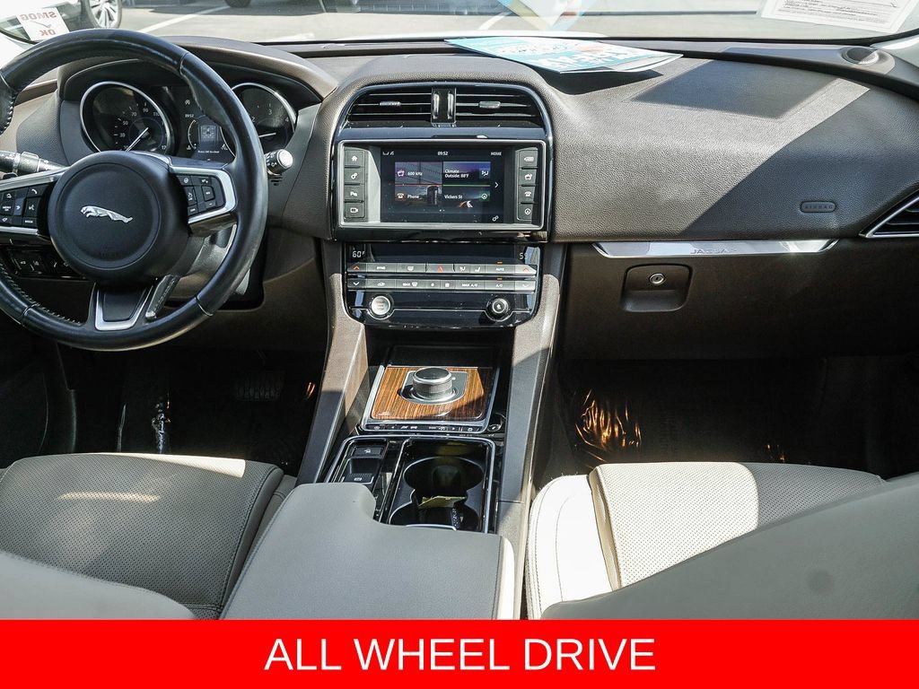 Used 2018 Jaguar F-PACE Prestige AWD/4WD image 14