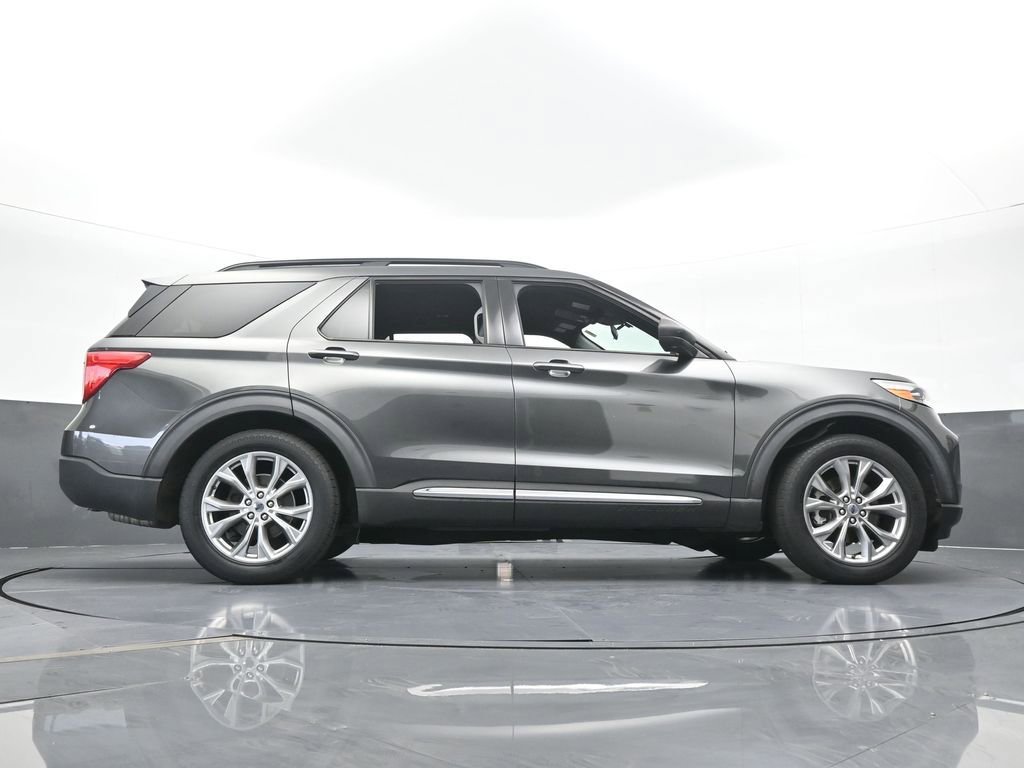Used 2020 Ford Explorer XLT w/ Equipment Group 202A image 69