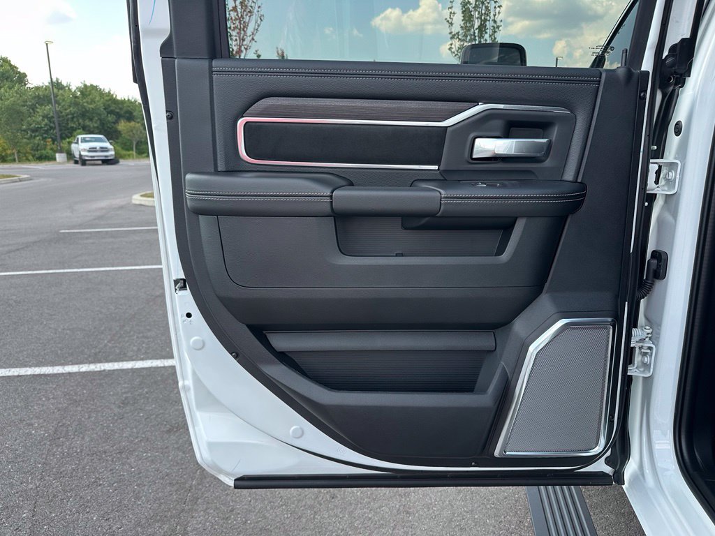 New 2026 RAM 3500 Laramie AWD/4WD image 14