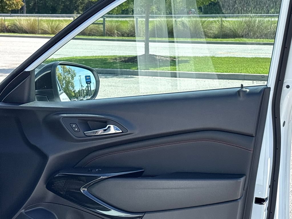 New 2026 Chevrolet Trax RS w/ Sunroof Package FWD image 33