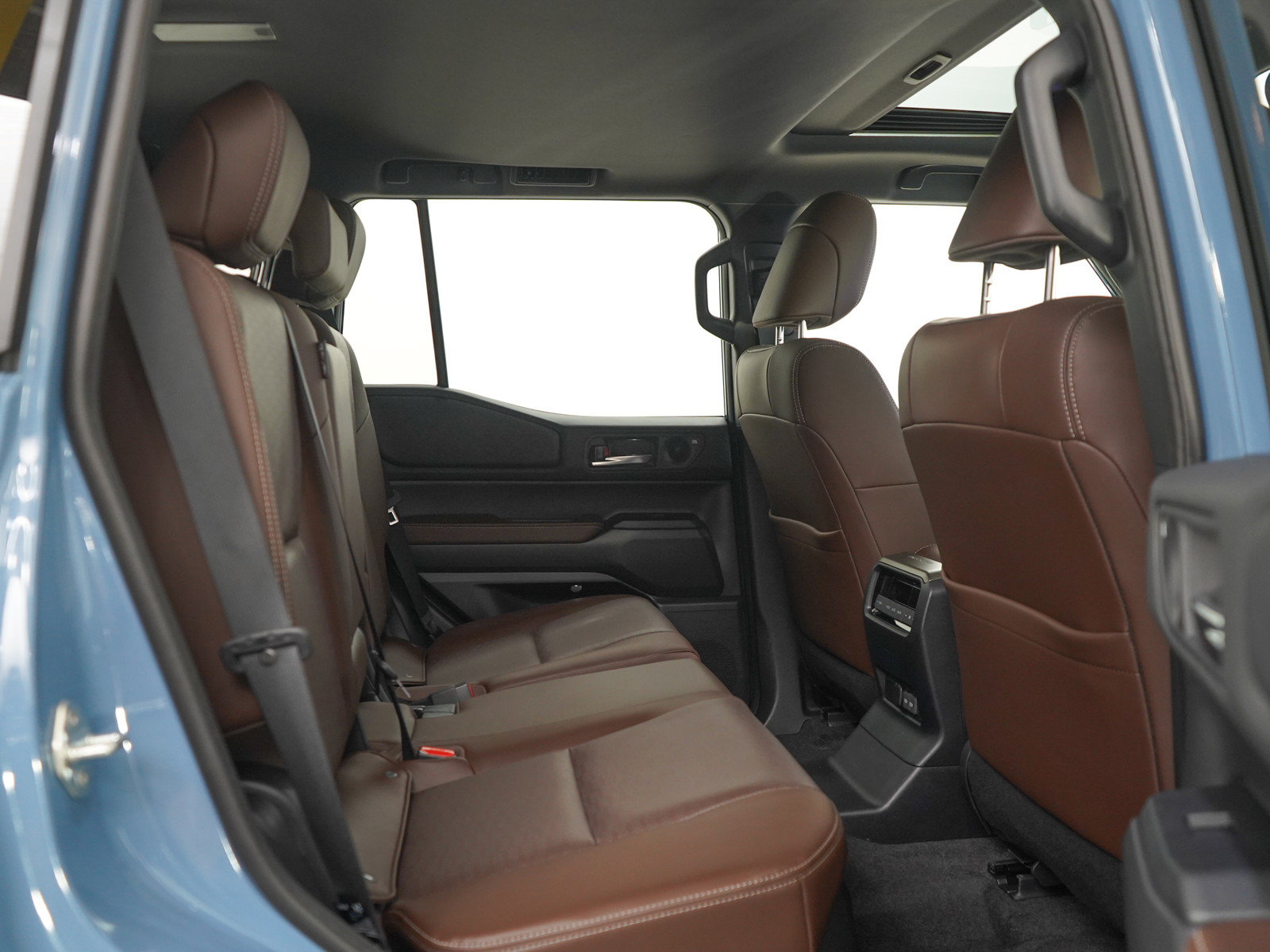 Used 2025 Toyota Land Cruiser w/ Premium Package AWD/4WD image 13