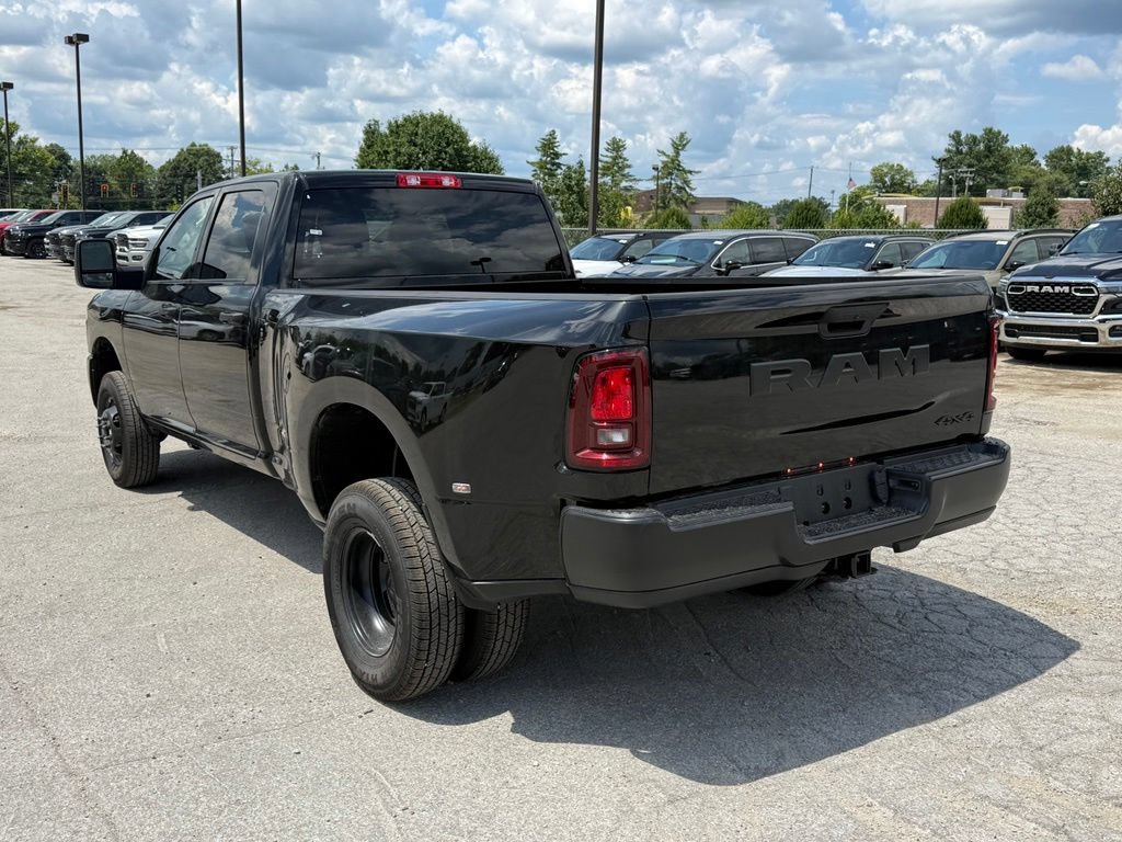 New 2026 RAM 3500 Tradesman AWD/4WD image 9