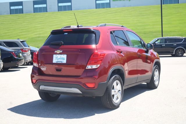 Used 2021 Chevrolet Trax LT w/ LT Convenience Package AWD/4WD image 4
