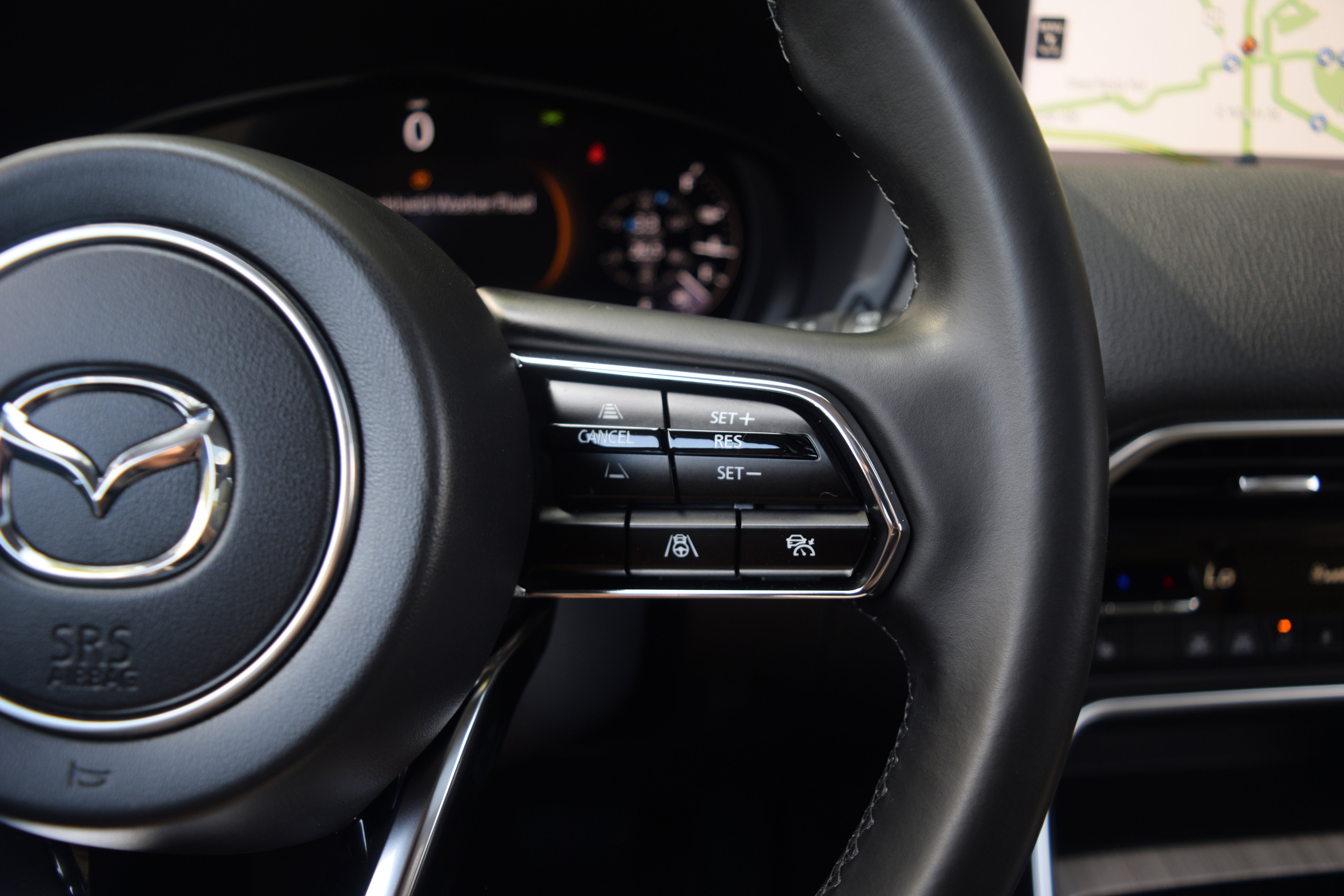 Used 2025 MAZDA CX-70 Plug-In Hybrid w/ Premium Pkg image 5