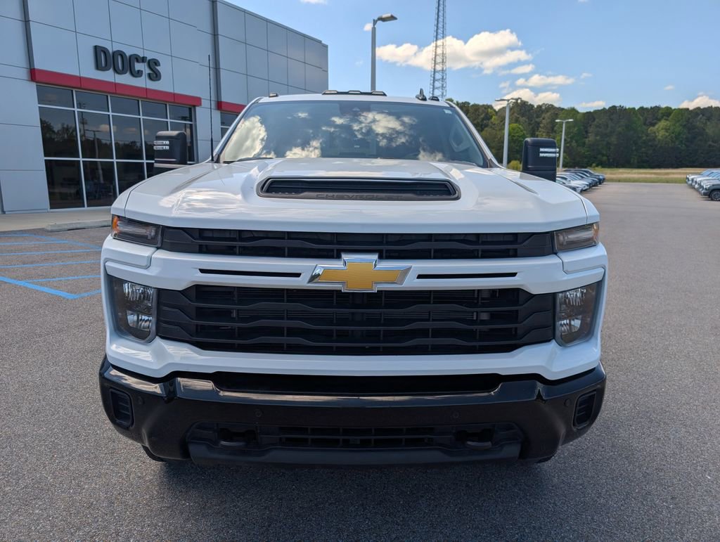 Used 2025 Chevrolet Silverado 2500 Custom w/ Custom Value Package image 8