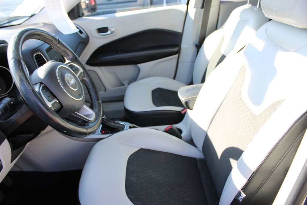 Used 2018 Jeep Compass Latitude w/ Popular Equipment Group image 31