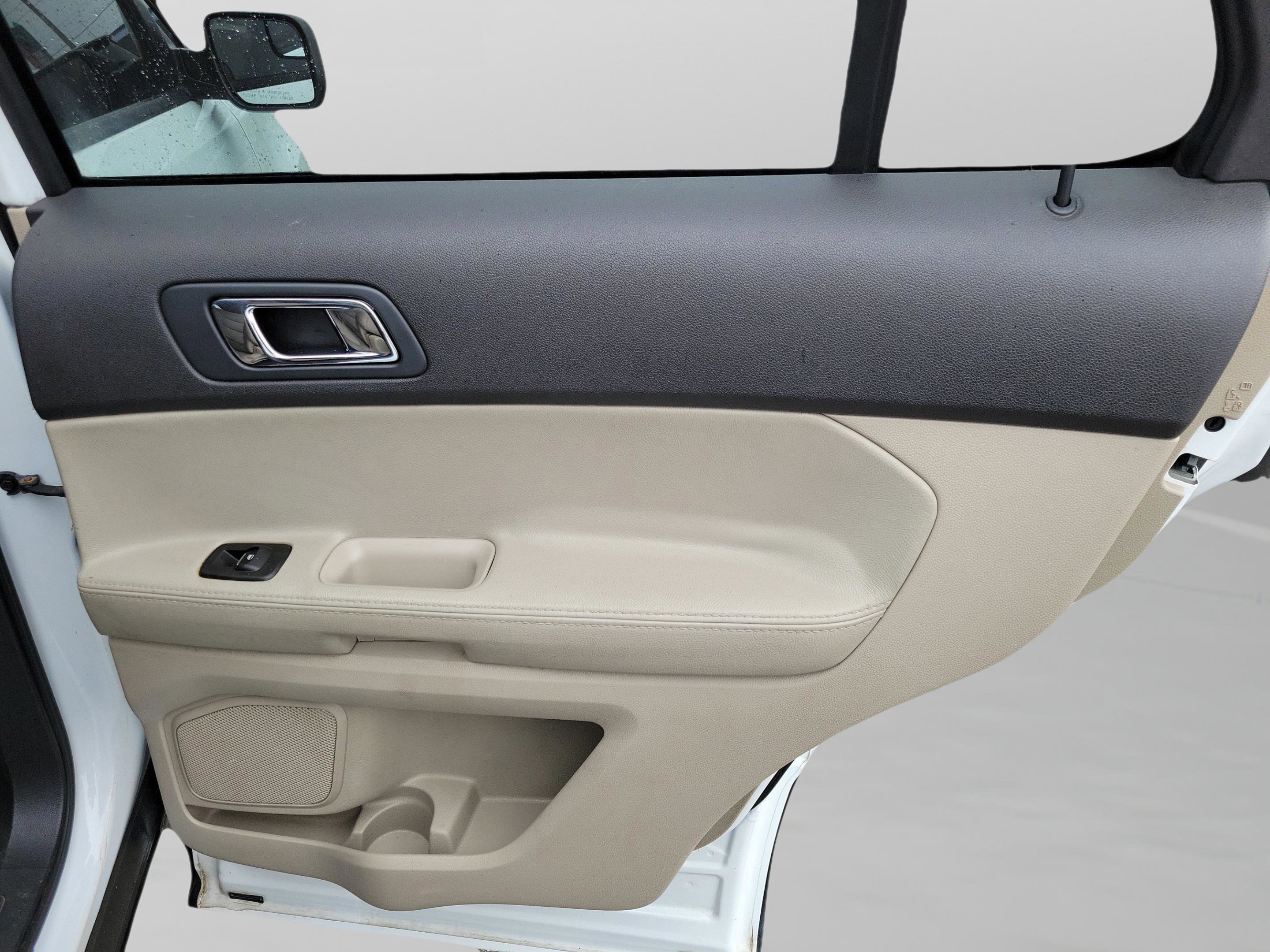 Used 2014 Ford Explorer FWD image 24