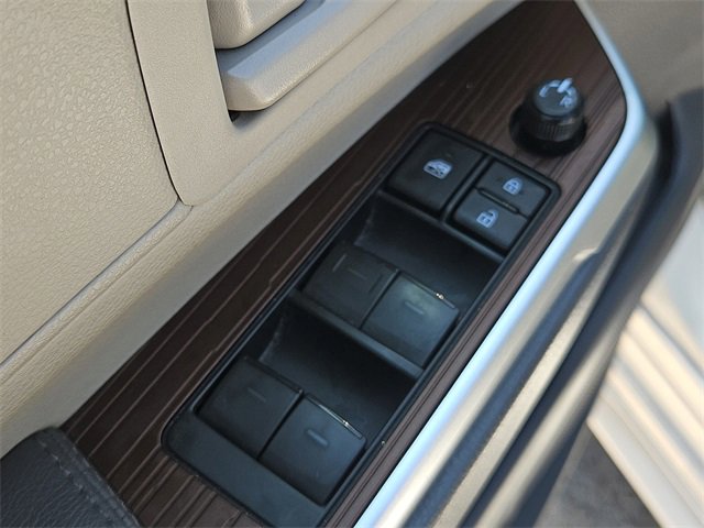 Used 2024 Toyota Sienna LE image 13