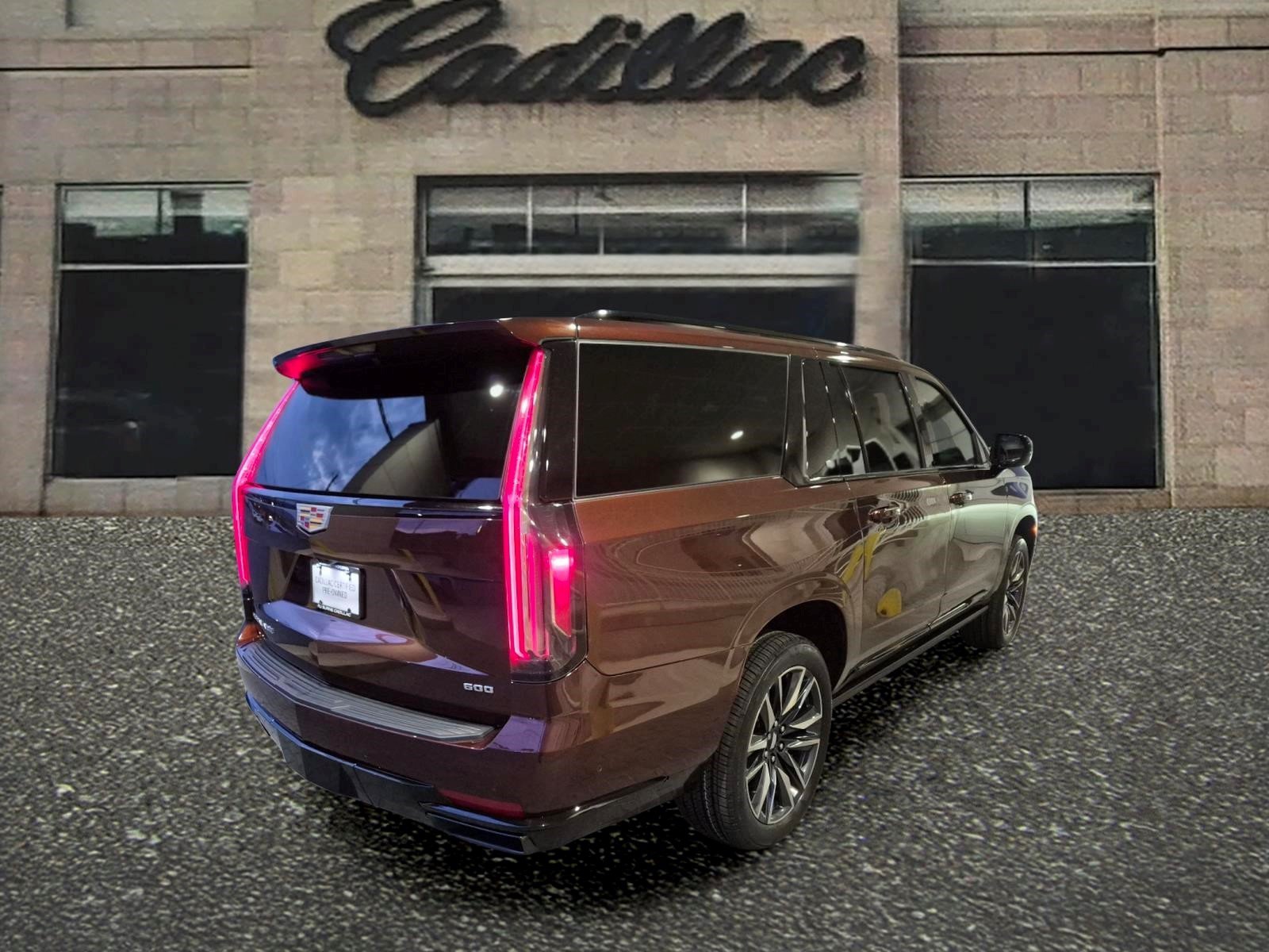 Certified 2023 Cadillac Escalade ESV Sport Platinum AWD/4WD image 7