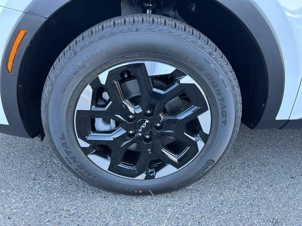 New 2026 Kia Sorento S w/ S Panoramic Sunroof Package image 9