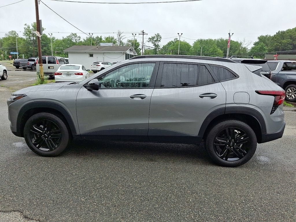 Used 2024 Chevrolet Trax ACTIV w/ Driver Confidence Package FWD image 4