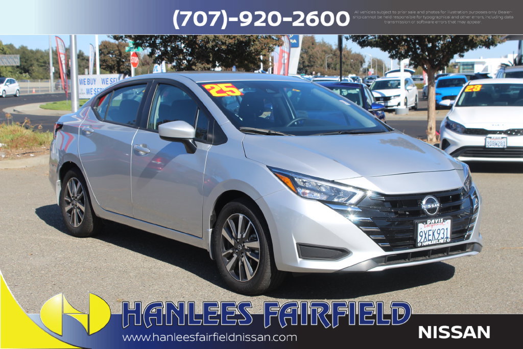 Used 2025 Nissan Versa SV w/ Trunk Package FWD image 5