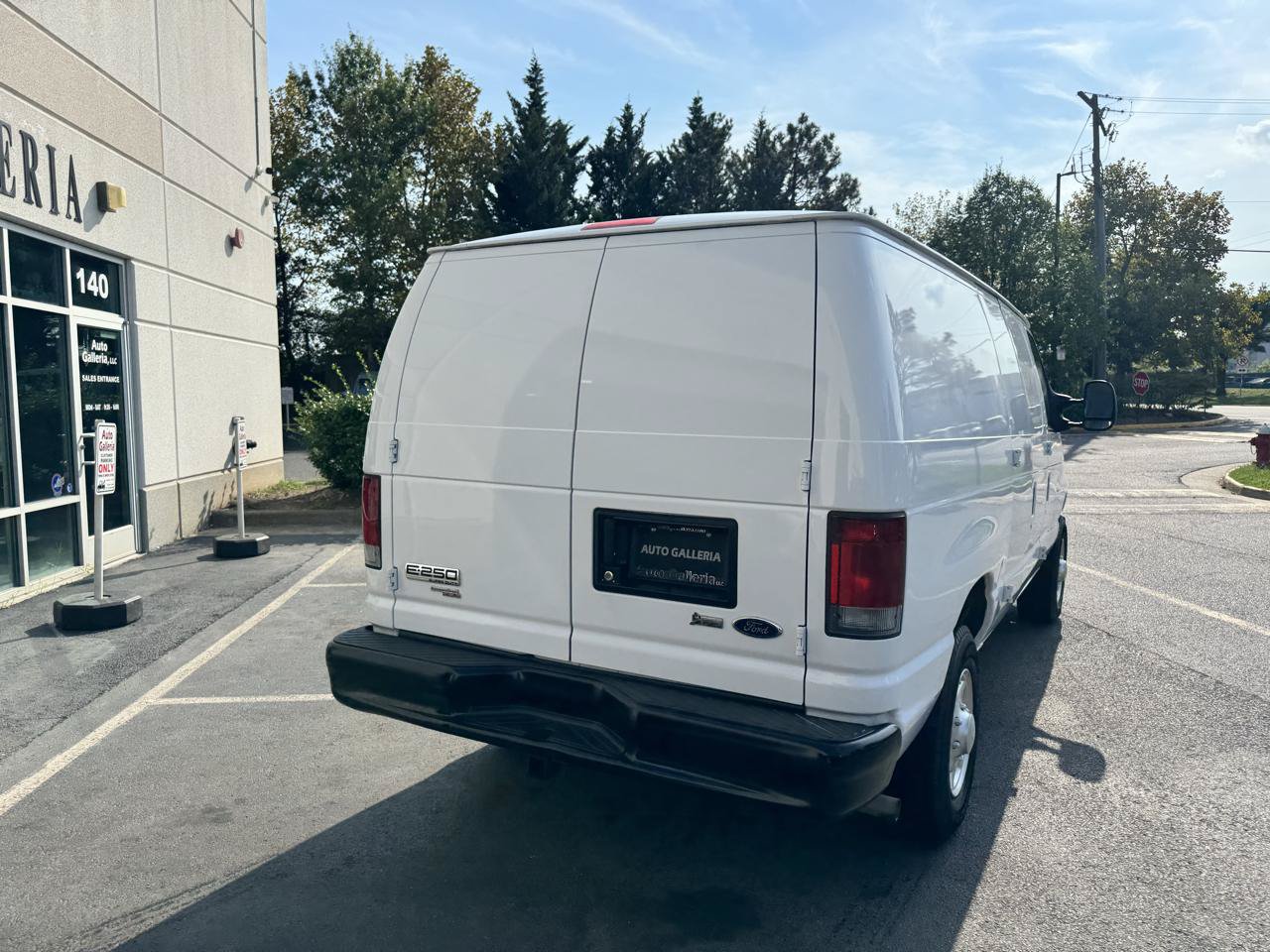 Used 2012 Ford E-250 and Econoline 250 w/ Commercial Cargo Van Pkg RWD image 6