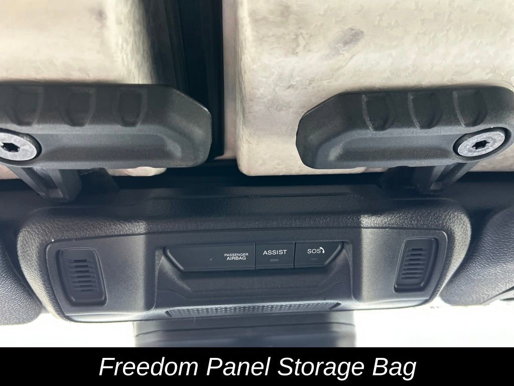 Used 2024 Jeep Wrangler Unlimited image 35