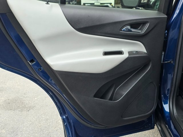Used 2022 Chevrolet Equinox LS w/ LS Convenience Package image 19