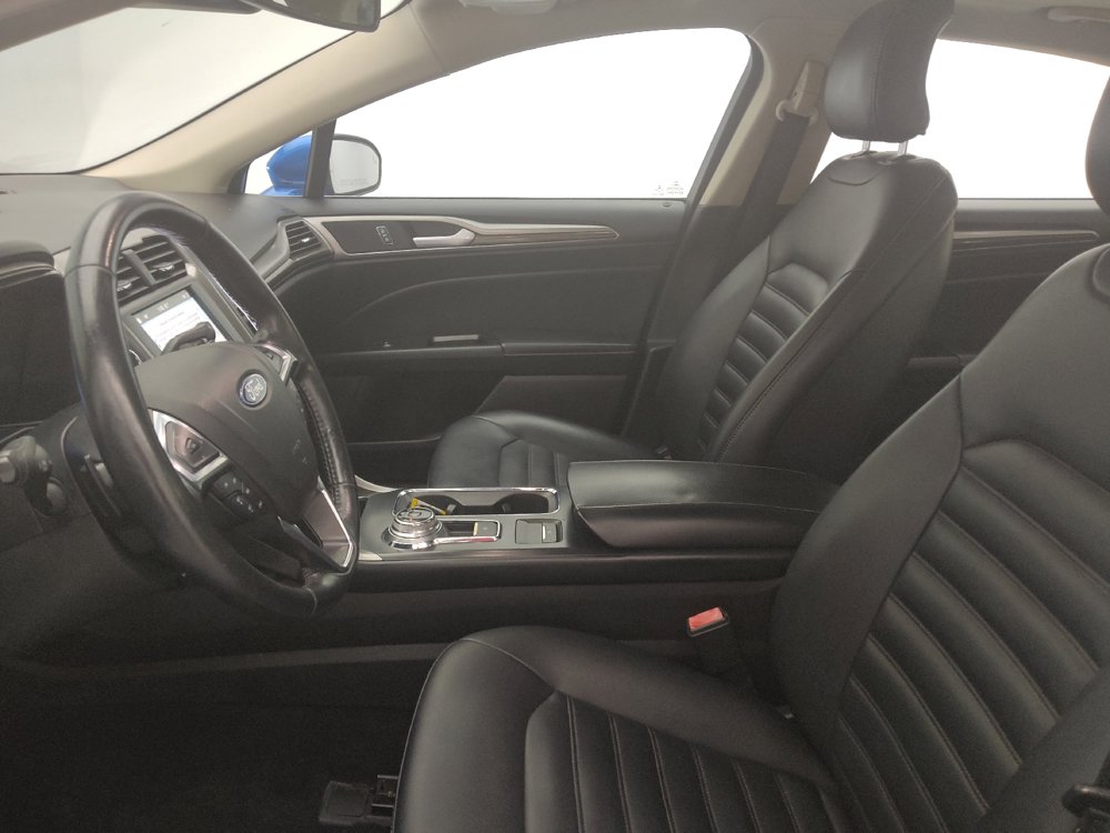 Used 2019 Ford Fusion SEL FWD image 17