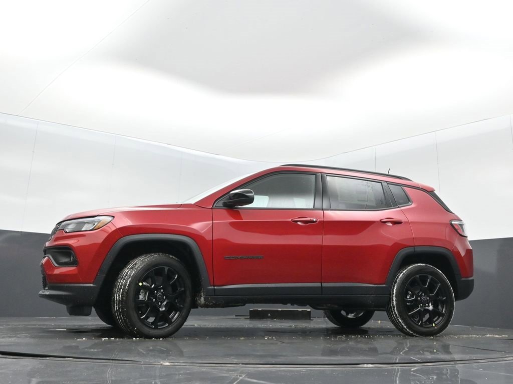 New 2026 Jeep Compass Latitude image 32