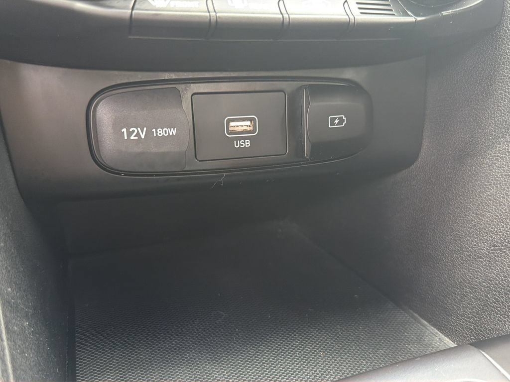 Used 2022 Hyundai Veloster N FWD image 31