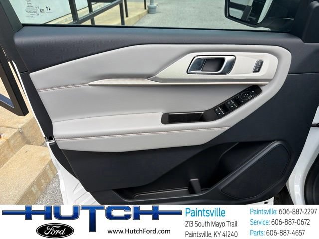 New 2026 Ford Explorer Active w/ Active Comfort Package AWD/4WD image 16