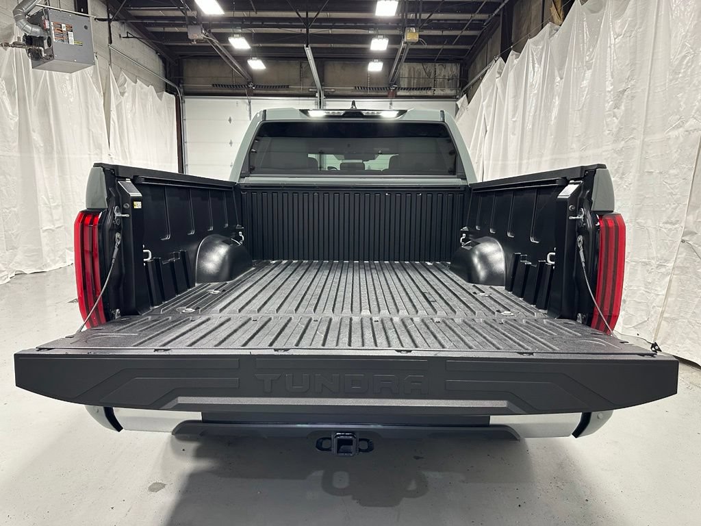Used 2025 Toyota Tundra Limited AWD/4WD image 48