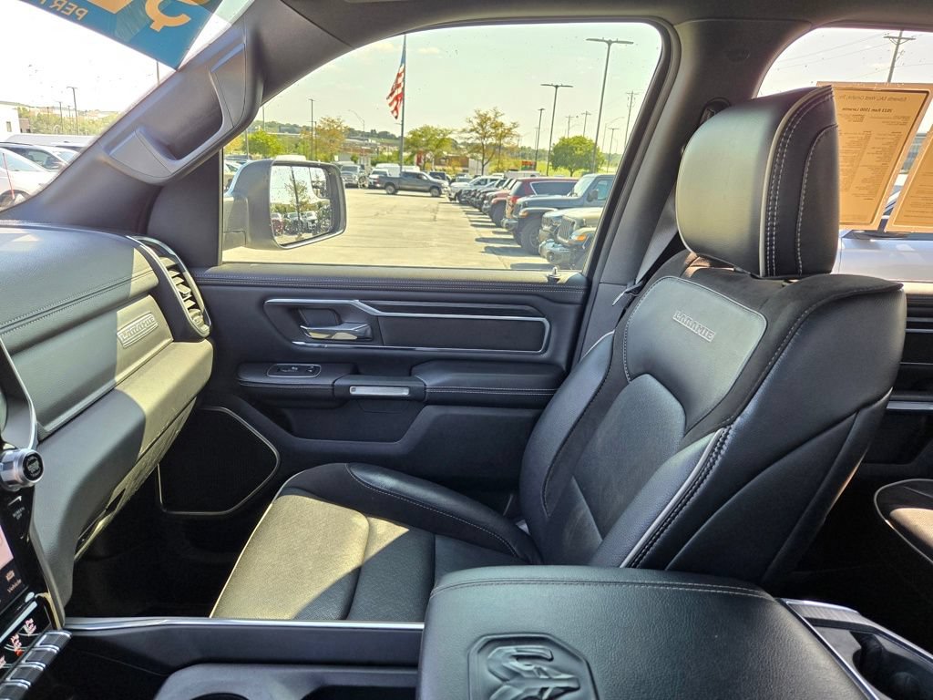 Used 2023 RAM 1500 Laramie AWD/4WD image 27