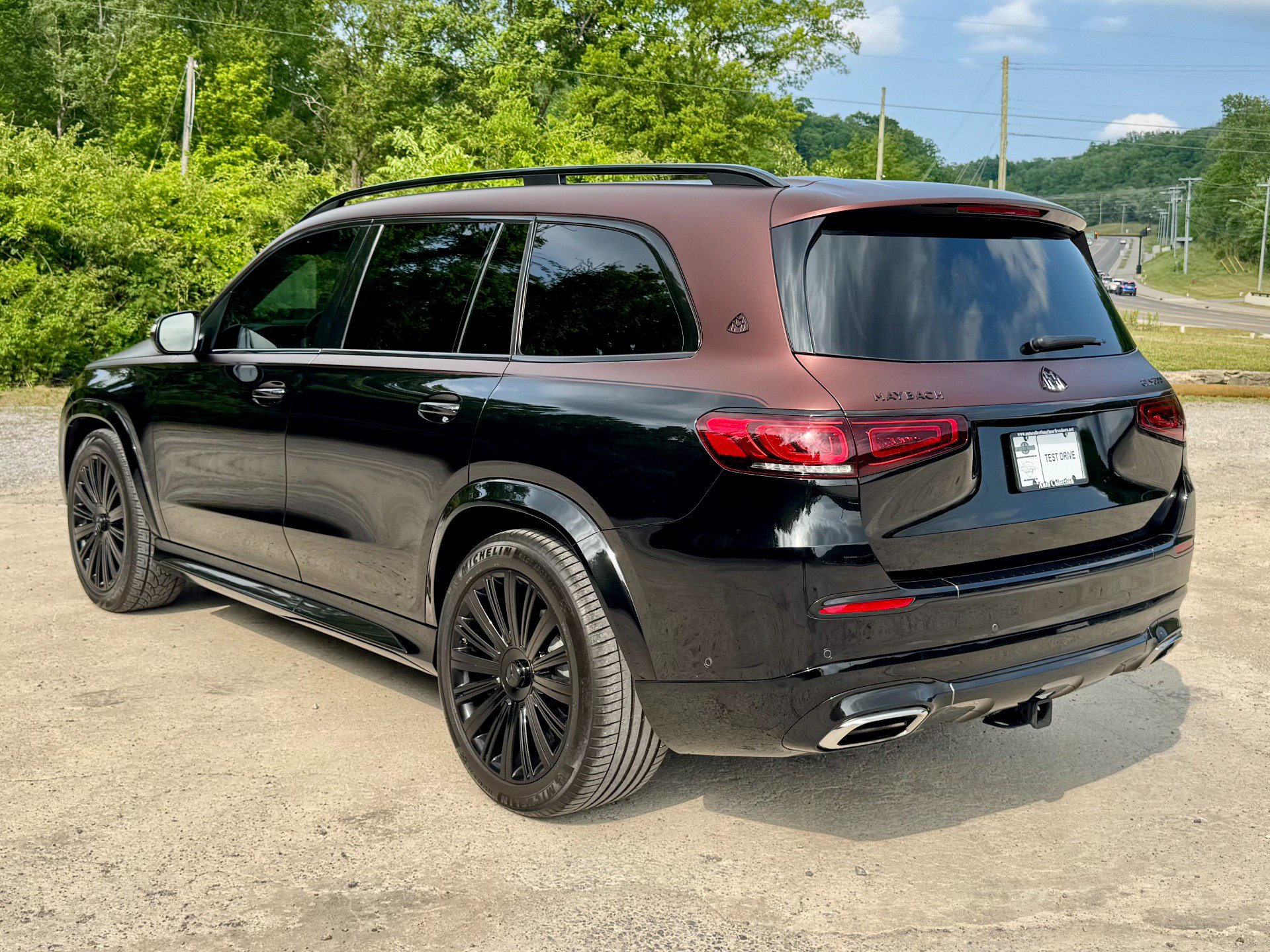Used 2023 Mercedes-Benz Maybach GLS 600 4MATIC image 4